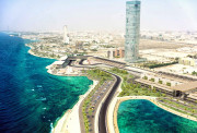 Una ilustración aérea del circuito urbano de Jeddah. Imagen cortesía de Tilke GmBH